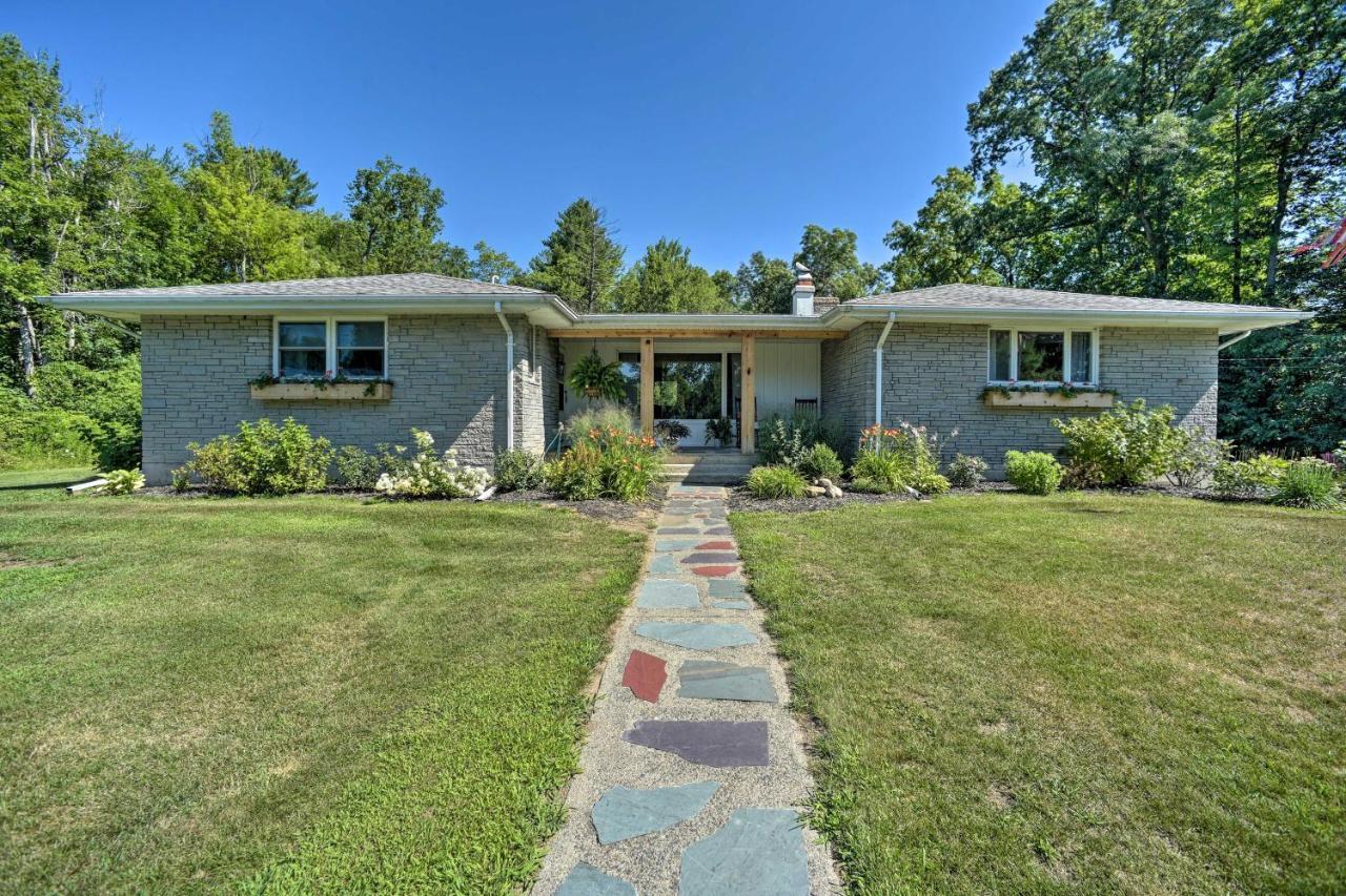 Modern Studio Less Than 13 Mi To Saratoga Racetrack! Ballston Spa Экстерьер фото