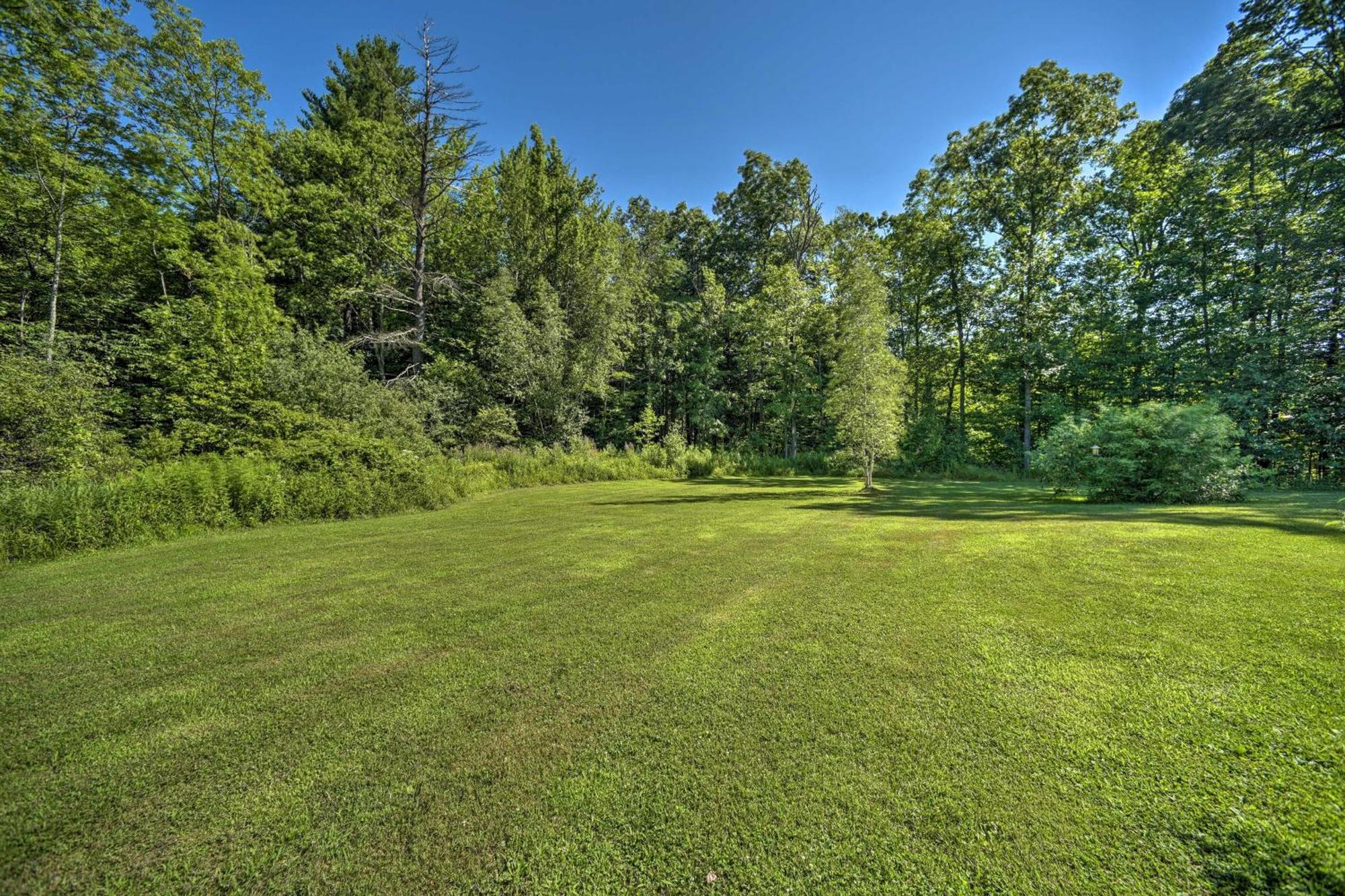 Modern Studio Less Than 13 Mi To Saratoga Racetrack! Ballston Spa Экстерьер фото