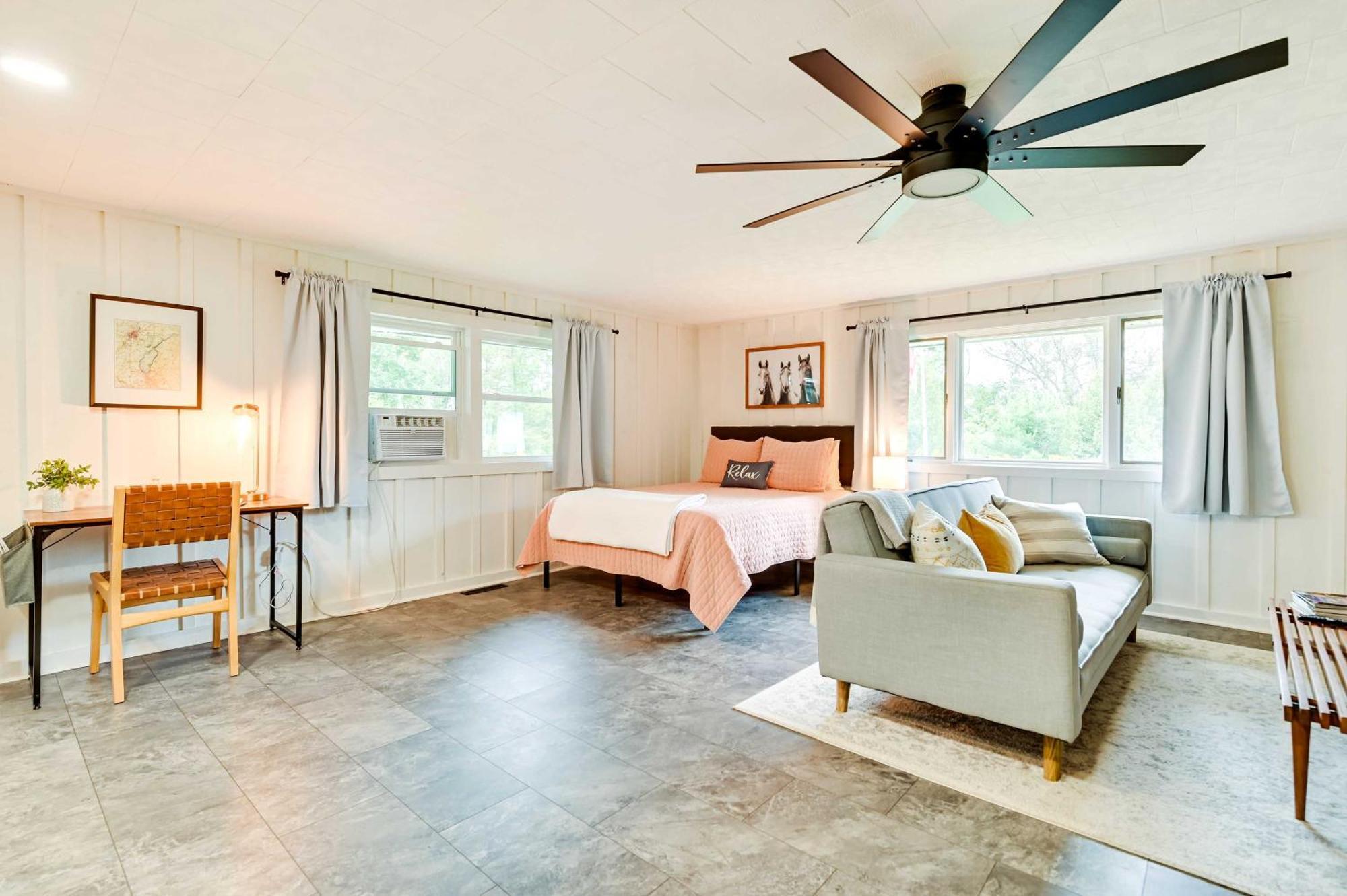 Modern Studio Less Than 13 Mi To Saratoga Racetrack! Ballston Spa Экстерьер фото