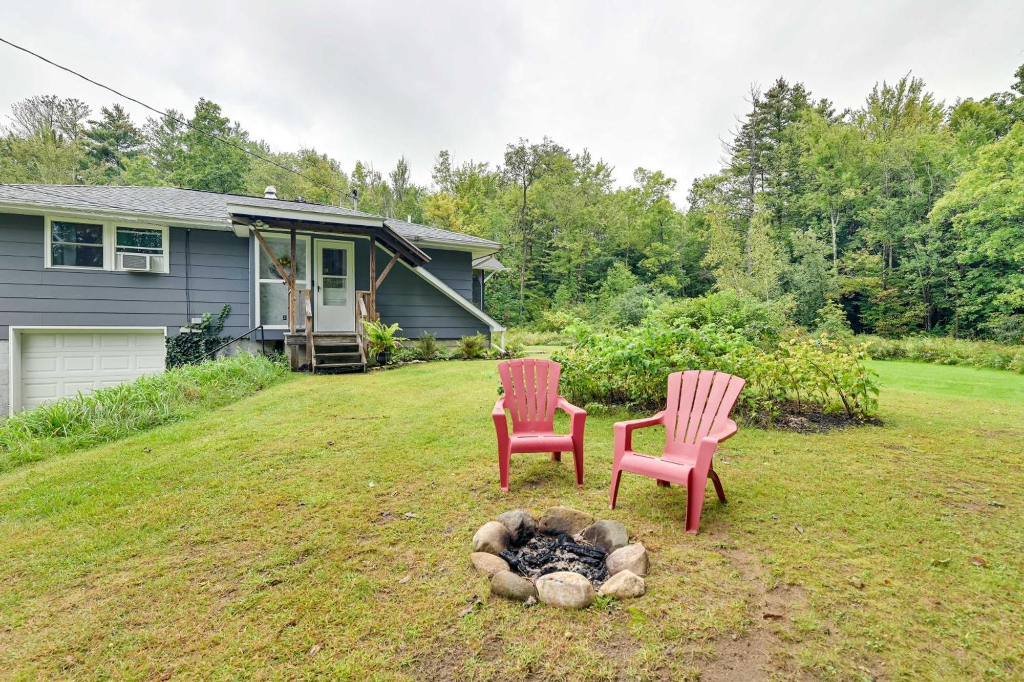Modern Studio Less Than 13 Mi To Saratoga Racetrack! Ballston Spa Экстерьер фото